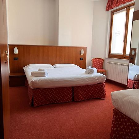 Fell Hotel Susa Eksteriør billede